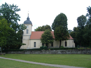  Firmensitz in unserer schönen Heimat Klosterfelde im Barnim - mit der Dorfkirche 
